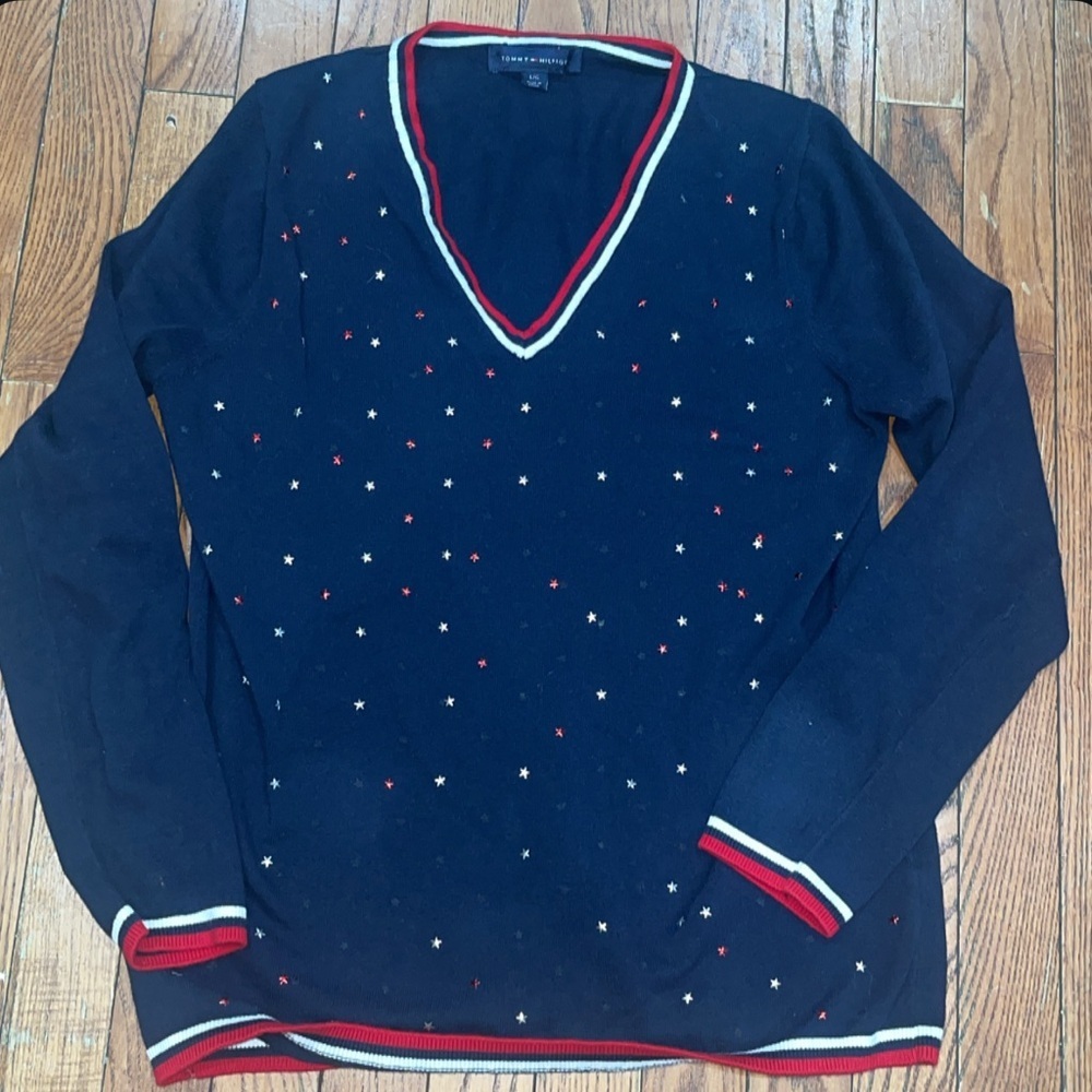 - Tommy Hilfiger lightweight sweater with stars - Picture 2 of 12